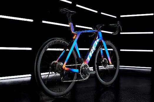 Chroma Ultra-Iridescent [TREK BICYCLE CORPORATION]