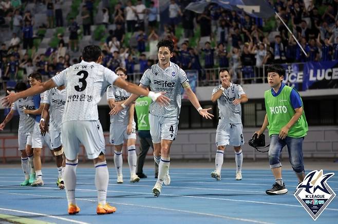 ▲ 오반석이 경기 막바지 결승골을 터트렸다. ⓒ한국프로축구연맹