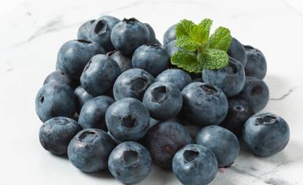 블루베리는 우리 몸을 질병으로부터 지키는 항산화제, 식이섬유가 풍부해 장수에 도움이 된다.[사진=아이클릭아트]