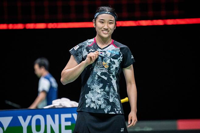 Korea's An Se Young competes during her second round women's single match against US' Beiwen Zhang at the BWF World Championship in Copenhagen on August 24, 2023. (Photo by Ida Marie Odgaard / Ritzau Scanpix / AFP) / Denmark OUT