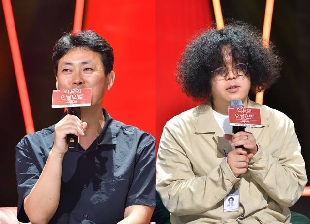 박석형 PD(왼쪽)와 이창수 PD가 '더 시즌즈 - 악뮤의 오날오밤' MC를 맡게 된 악뮤에 대해 "준비된 MC감"이라고 칭찬했다. /KBS