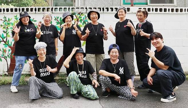 칠곡할매들, 래퍼그룹 '수니와 칠공주' 결성 / 사진=연합뉴스