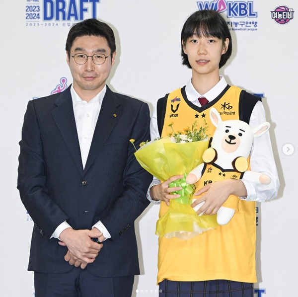 사지 = 여자프로농구연맹(WKBL) 공식 SNS