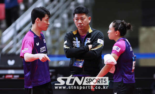 5일 오후 강원도 평창돔경기장에서 열린 '제26회 국제탁구연맹(ITTF)-아시아탁구연합(ATTU) 평창아시아탁구선수권대회' 혼합복식 32강전이 열렸다. 사진(평창)┃강명호 기자