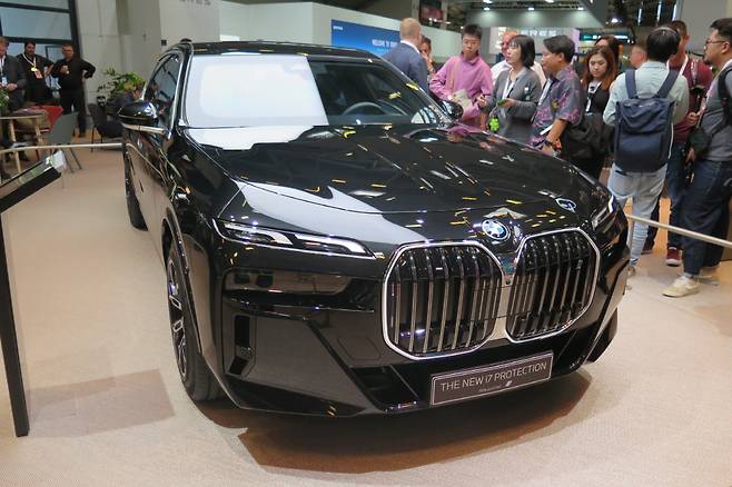 BMW 뉴 i7 프로텍션