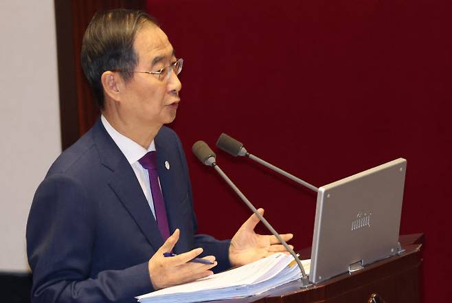 7일 국회 본회의 대정부 질문에서 한덕수 국무총리가 답변하고 있다.(사진=연합뉴스)