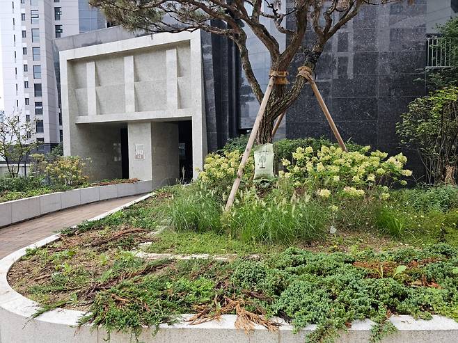 서울 강남구 대치동 '대치푸르지오써밋' 단지 내 모습/사진제공=독자