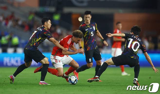 한국이 웨일스와 0-0으로 비겼다. ⓒ 로이터=뉴스1