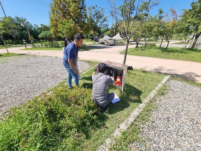 화성시가 화성도시공사와 합동으로 공공캠핑장에 대한 시설물 및 안전관리 실태를 점검했다.ⓒ화성시