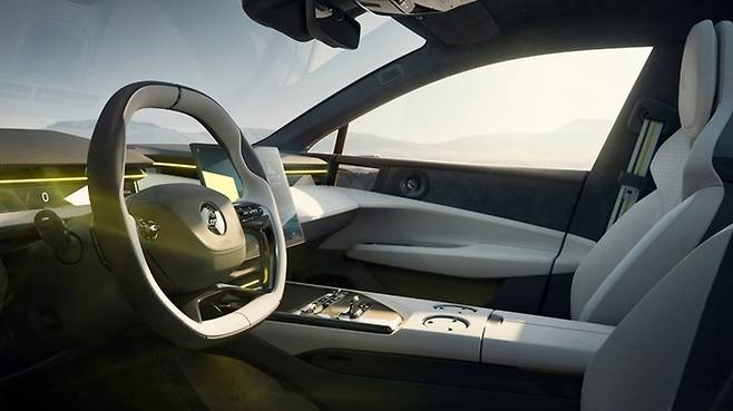 에메야 실내 [사진출처=로터스]