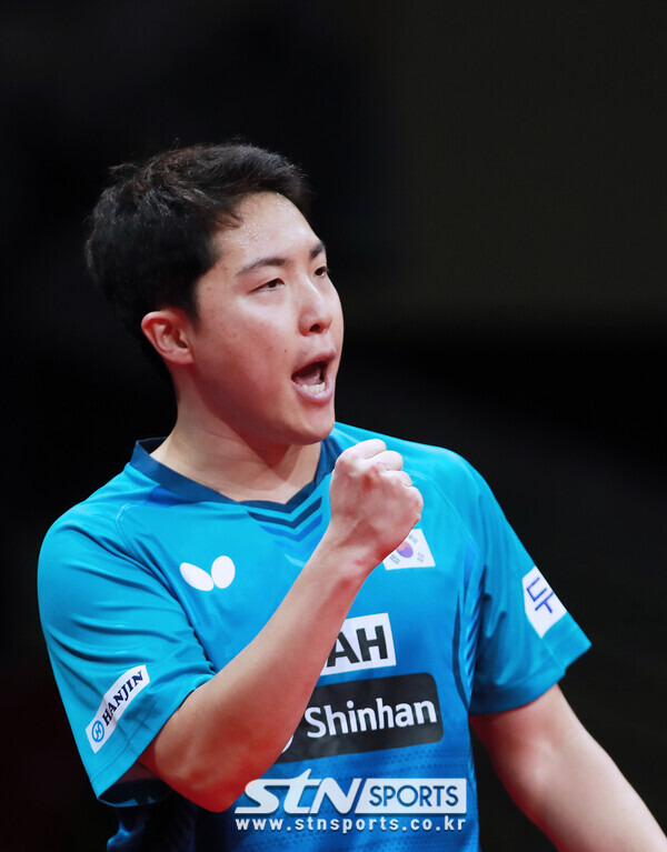 9일 오전 강원도 평창돔체육관에서 열린 '제26회 국제탁구연맹(ITTF)-아시아탁구연합(ATTU) 평창아시아탁구선수권대회' 남자 복식 4강전에 출전한 장우진-임종훈 조. 사진(평창)┃강명호 기자