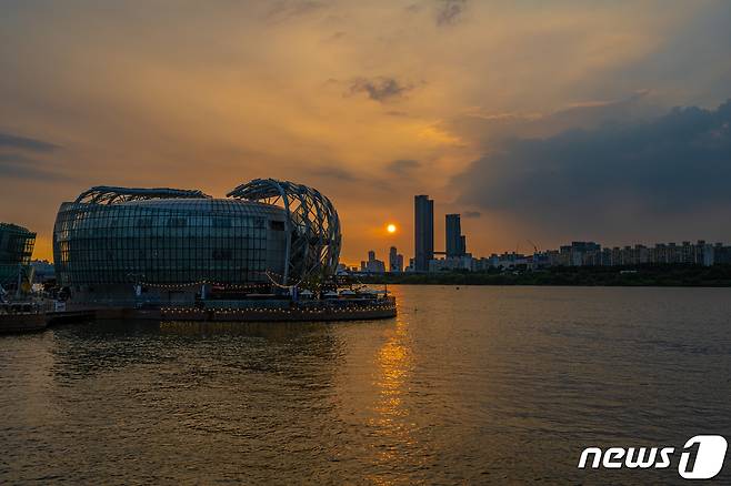 세빛섬과 함께 바라본 노을(서울관광재단 제공)