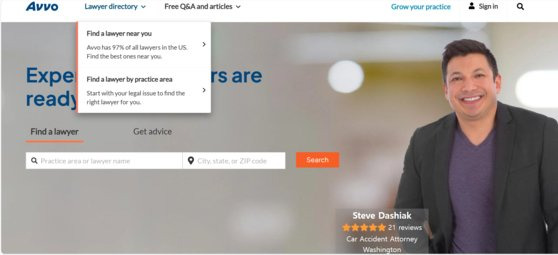 미국의 법률서비스 플랫폼 아보(Avvo). 오른쪽엔 별점 5점을 받은 '교통사고 변호사'의 광고가 보인다. [홈페이지 캡쳐]