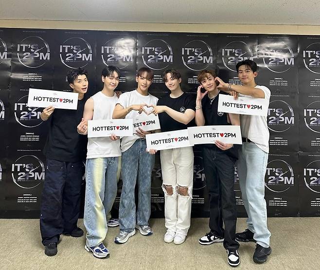 10일 오후 5시, 서울 송파구 잠실실내체육관에서 2PM 15주년 콘서트 '잇츠 투피엠'이 열렸다. 2PM 인스타그램