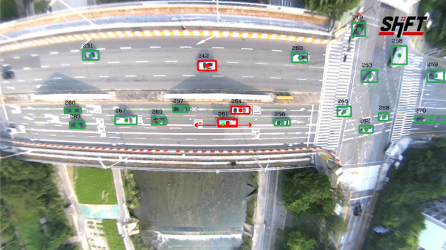 TIE 제로랩 기체는 교통상황을 파악하여 안전하게 교량을 통과하도록 설계했다. (사진=디스이즈엔지니어링)