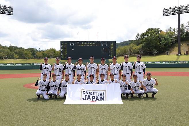 일본 여자야구 대표팀 단체사진. 사진출처 | WBSC.