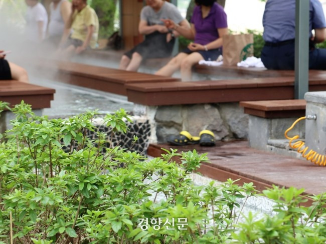 충주 수안보의 한 온천. 경향신문 자료사진