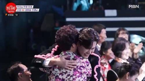 ‘불타는 장미단’ 시즌2에서 ‘패밀리가 떴다-가족 가요제’ 2탄이 공개됐다. 사진=방송 캡처