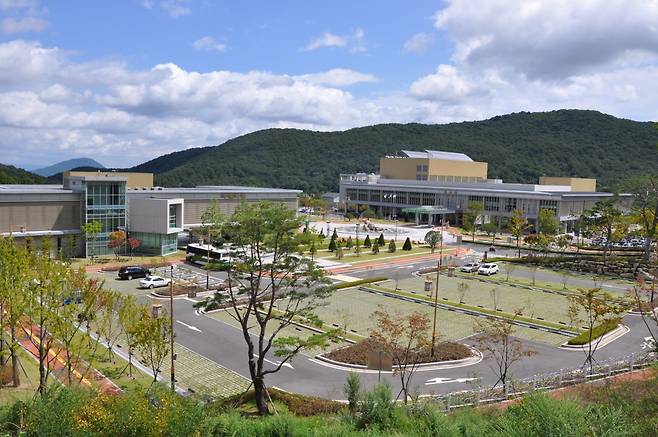 울산하늘공원 전경. 사진제공ㅣ울산시설공단