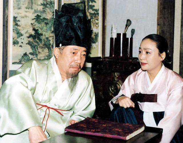 드라마 '찬란한 여명'에 출연한 변희봉. KBS 제공