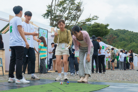 KT&G는 최근 충북 진천에서 열린 대학생 대상 네트워킹 축제 '상상 빌리지 페스티벌'을 성황리에 마쳤다.  사진=KT&G