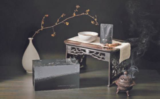 러시아산 녹용과 18가지 국내산 천연재료를 담은 ‘구전녹용 본’. 러시아산 녹용은 원용이라 불릴 만큼 가치가 높다. [사진 편강한방연구소]