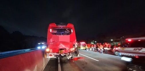 중부고속도로 하행선 연쇄 추돌 사고.(사진=동부소방서 제공) *재판매 및 DB 금지