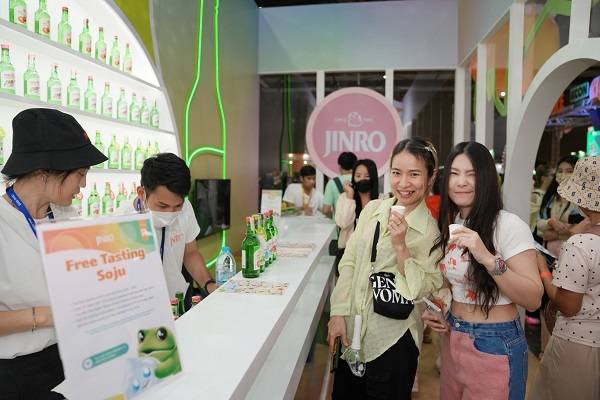 태국 방콕에서 열린 2023 KCON에 진로 부스를 연 하이트진로/사진제공=하이트진로