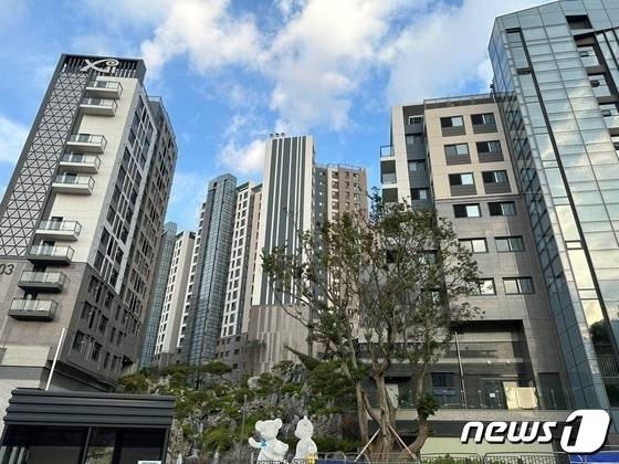 서울 동작구 흑석리버파크자이 아파트 단지 전경. ⓒ News1