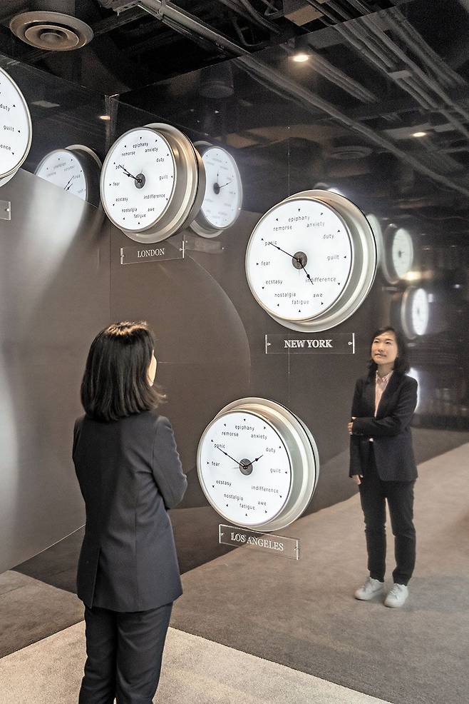 심소미는 이번 협업에 대해 “워치메이킹 분야의 발명과 발전 속 브레게의 중요성을 고려하여 이를 예술, 그리고 오랜 역사를 통해 형성된 워치메이킹 분야에 대한 폭넓은 이해 간의 대화로 표현하는 접근 방식을 취하고자 했다”라고 설명했다.