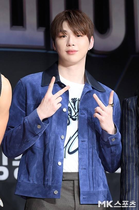 가수 강다니엘이 광화문에 출격한다. 사진=천정환 기자