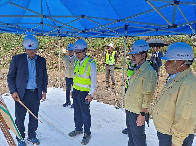 농어촌공사 이병호 사장, 수리시설개보수사업 현장 방문  *재판매 및 DB 금지