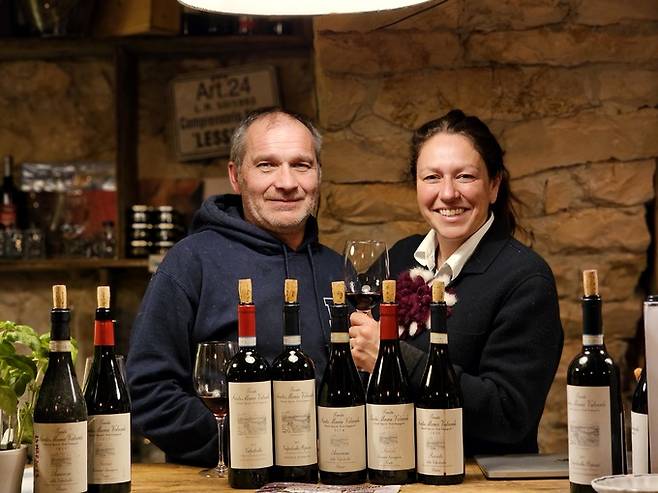 산타마리아 발베르데 오너 부부 니꼴라 깜빠뇰라(왼쪽) 일라리아 니디니.