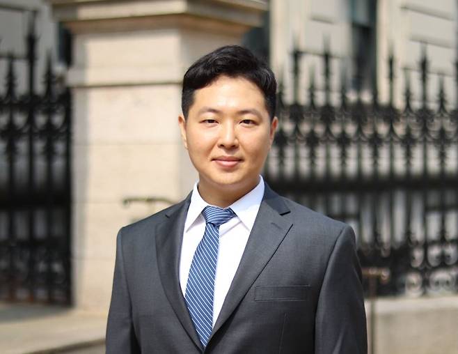 원준성 박사과정은 연세대학교 경영학 학사·석사를 취득한 후 현재 미국 뉴욕시립대 버룩 칼리지 경영대학의 재무 전공 박사과정 중이다.