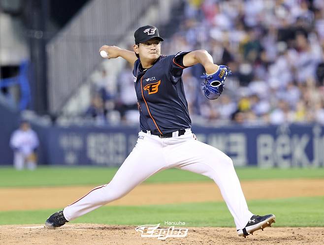 한화 김서현이 힘껏 투구하고 있다. 한화 제공