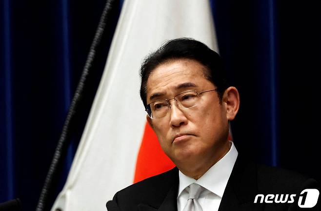 13일 일본 도쿄 총리관저에서 개각 인사를 발표한 기시다 후미오 총리가 언론 인터뷰에 응하고 있다. 2023.09.13/ ⓒ 로이터=뉴스1 ⓒ News1 권진영 기자