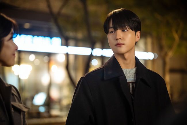 DOONA! Yang Se-jong as Lee Won-jun in DOONA! Cr. Kim Seung-wan/Netflix © 2023