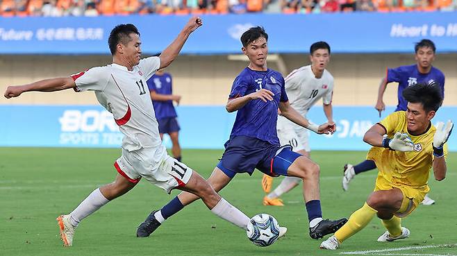 남자축구 조별리그 1차전 북한과 타이완의 경기