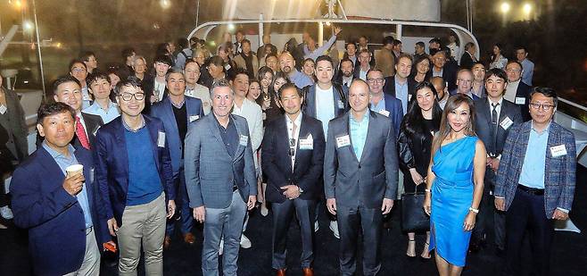 작년 3월 미국 LA카운티 마리나 델 레이 항구의 한 요트에서 진행된 코리아콘퍼런스 출범식. /코리아콘퍼런스 제공