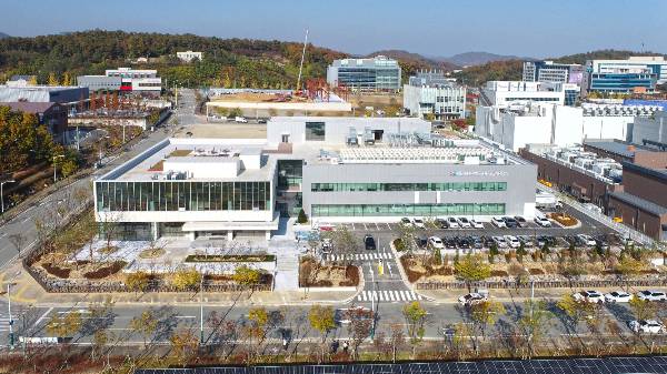 국내 최대 민간 영장류 독성시험 연구시설인 키프라임리서치 오송캠퍼스 전경. /사진=키프라임리서치