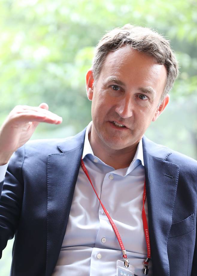 에릭 앨리슨 조비에비에이션 제품 책임자(부사장)가 지난 21일 조선비즈와의 인터뷰에서 답변하고 있다./조선비즈