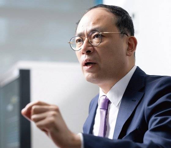 임성은 서울기술연구원장은 “공무원 순환보직의 순환 주기를 늘리고, 순환 폭을 줄여 전문성을 끌어올려야 한다”고 강조한다.