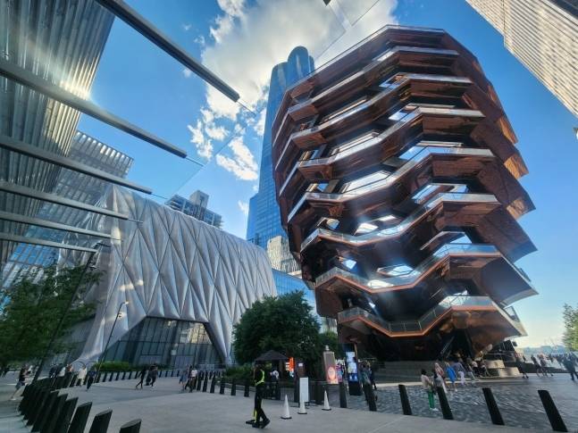 미국 뉴욕 허드슨야드의 혁신 건축물 더셰드와 베슬의 전경 [사진 출처=연합뉴스]