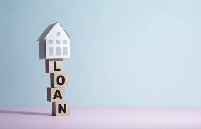 사업을 하는 게 아니라면 대출은 빨리 정리하는 것이 좋다.[사진=게티이미지뱅크]