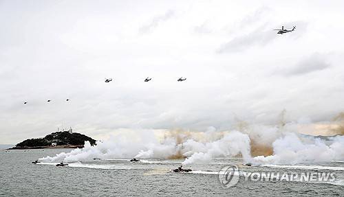 지난 15일 열린 인천상륙작전 재연행사 [연합뉴스 자료사진]
