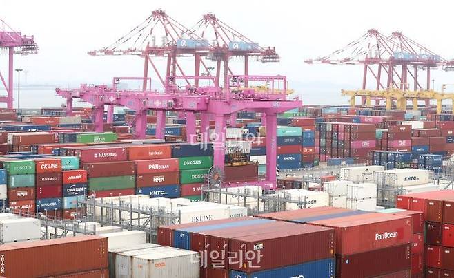 인천 연수구 인천신항 컨테이너 터미널.ⓒ뉴시스