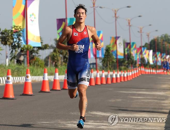 트라이애슬론 대표 김지환 [연합뉴스 자료사진]