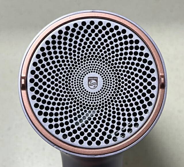 필립스 7000 시리즈 헤어드라이기 후면부 (사진=신영빈 기자)