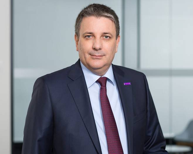 카이 베크만 머크일렉트로닉스 회장(CEO)