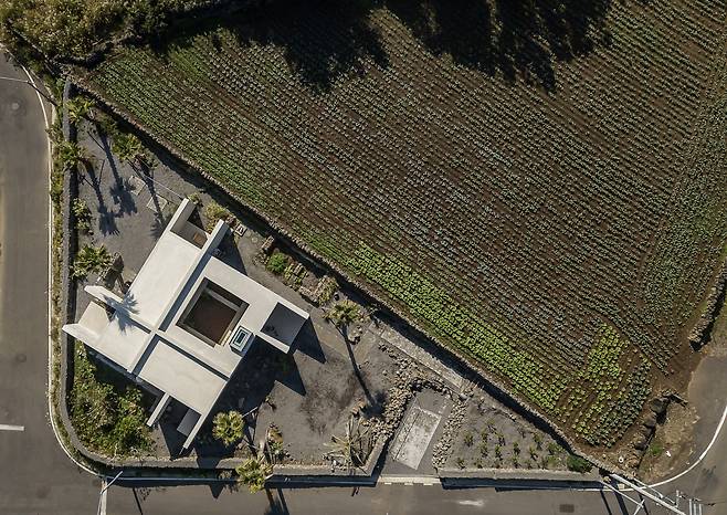 제주도 독채 '나지요네'. [모어레스 건축사사무소]